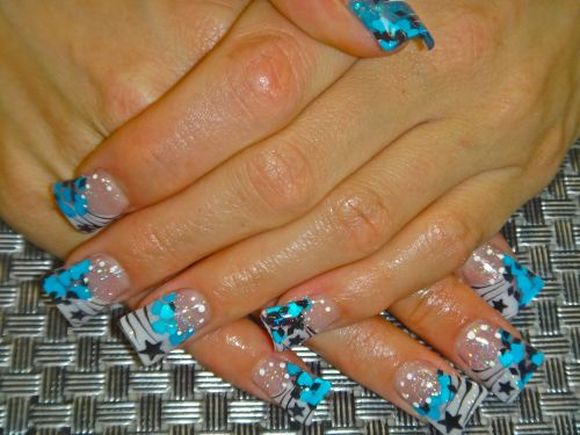 Flaer-french-nail-art